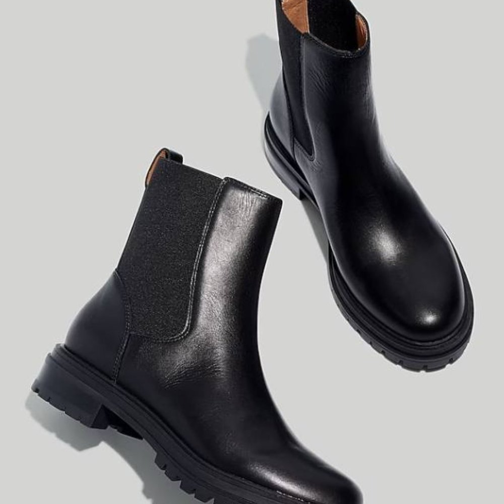 NEW Madewell Bradley Chelsea Lugsole Boots (Size 7.5) - $100